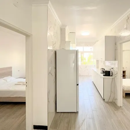 Double Bed In Arroios Lisbon